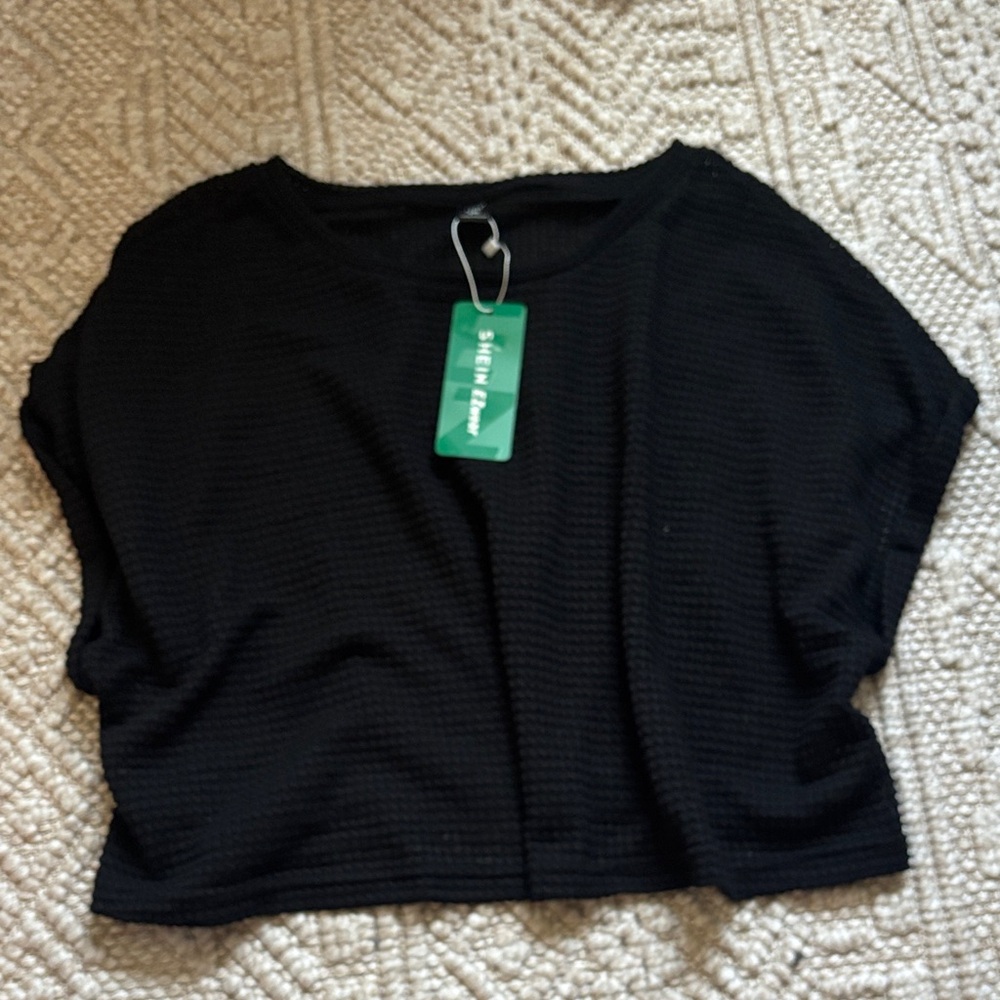 SHEIN Black Textured Crop Top